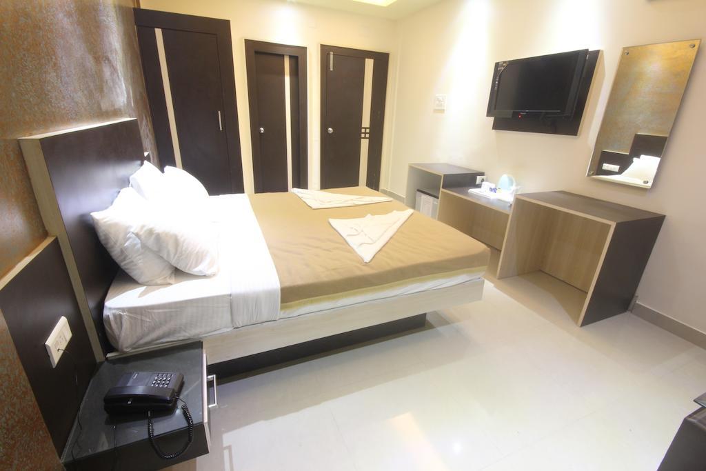 Urmee Hotel Bhubaneswar Room photo