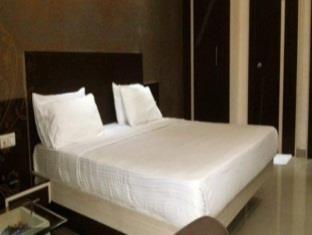 Urmee Hotel Bhubaneswar Exterior photo